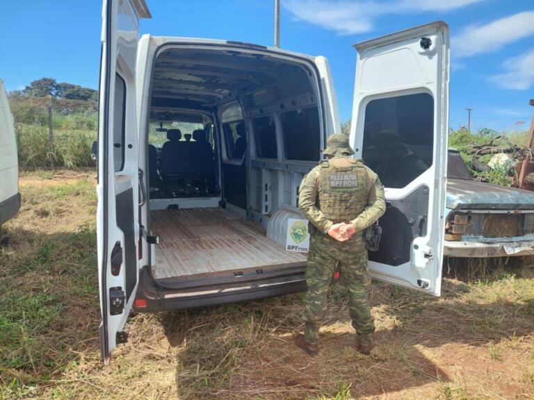Veículo com rádio comunicador e sinais de identificação adulterados é apreendido pelo BPFron em Marechal Rondon