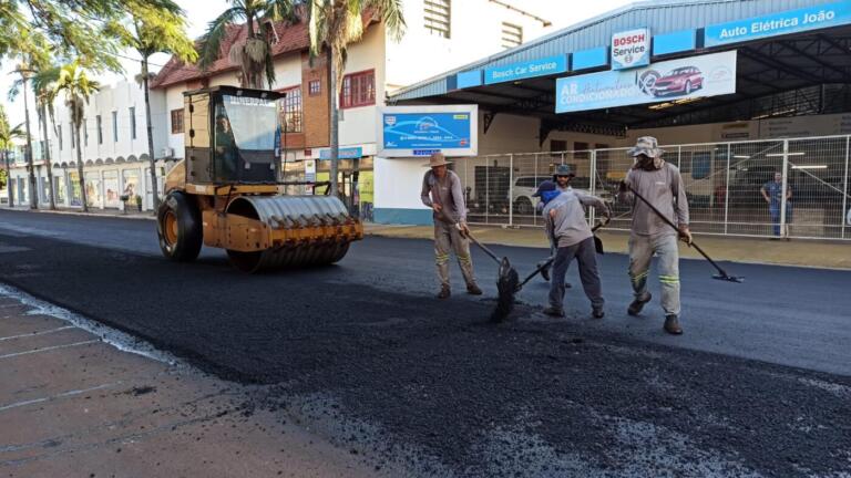Iniciado o recape asfáltico de mais uma etapa no centro de Marechal Rondon