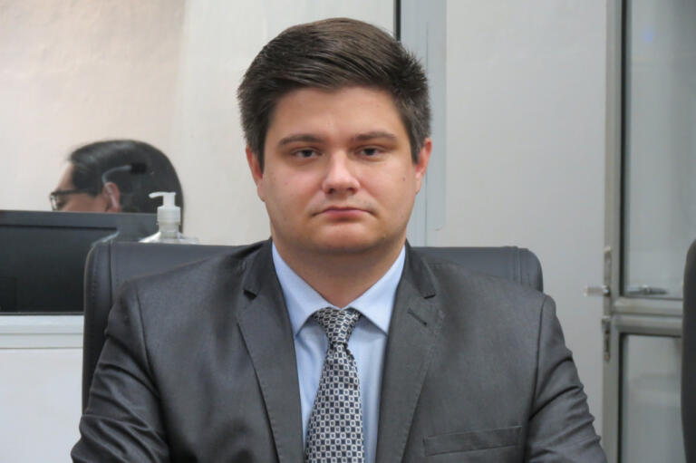 Vereador Arion rebate Claudinho: “Querem entregar o partido de bandeja para o grupo do Marcio Rauber”