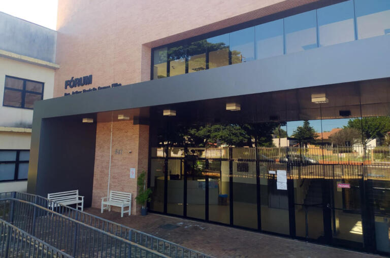 Juiz Clairton Spinassi arquiva representação do “caso Mirandinha”