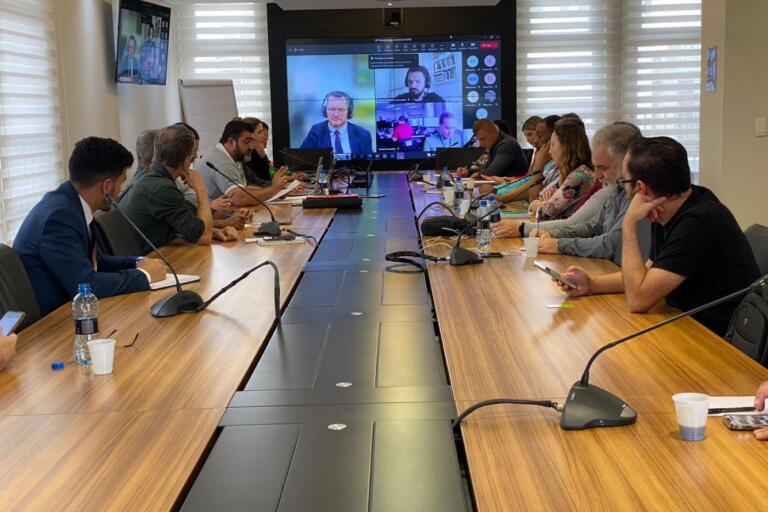 Com reajuste nacional, Paraná aumenta piso regional e segue com maior do país