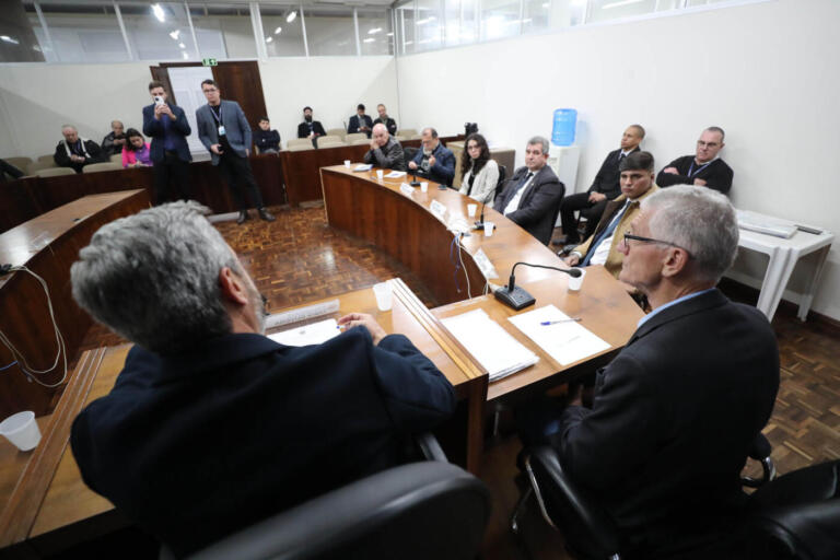 Secretaria de Agricultura discute aumento da conectividade no campo com deputados estaduais