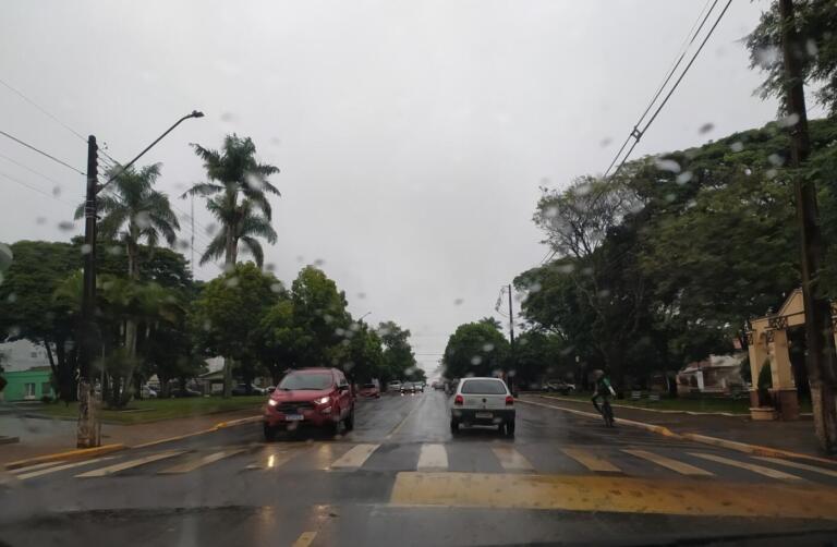 Alerta de tempestade aponta risco de ventos de até 100 km/h no Paraná; Marechal Rondon está na lista