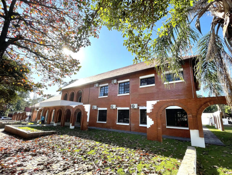 De sala cedida pela prefeitura a sessões em salão de baile: as mudanças do Poder Legislativo rondonense