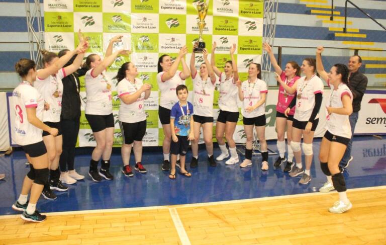 Aposentadas, no feminino, e Bodão, no masculino, conquistam o Municipal de Voleibol 2023