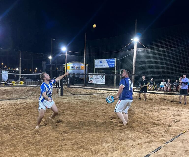 Com 32 duplas, Campeonato Arena AGP de Beach Tennis tem início; classe C segue com inscrições abertas