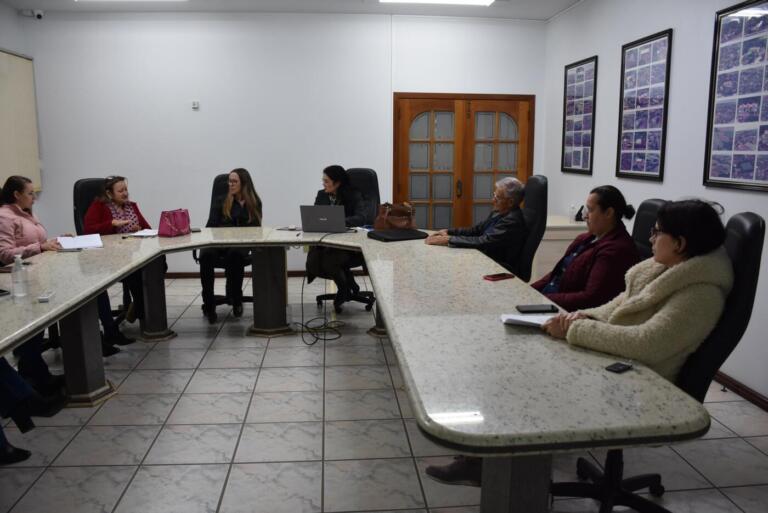 Quatro Pontes: Comitê do Transporte Escolar aprova criação de nova rota