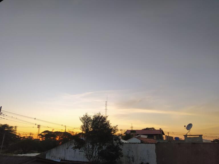 Dias de sol abrem espaço para mais frio e chuva nas próximas semanas em Marechal Rondon; confira a previsão