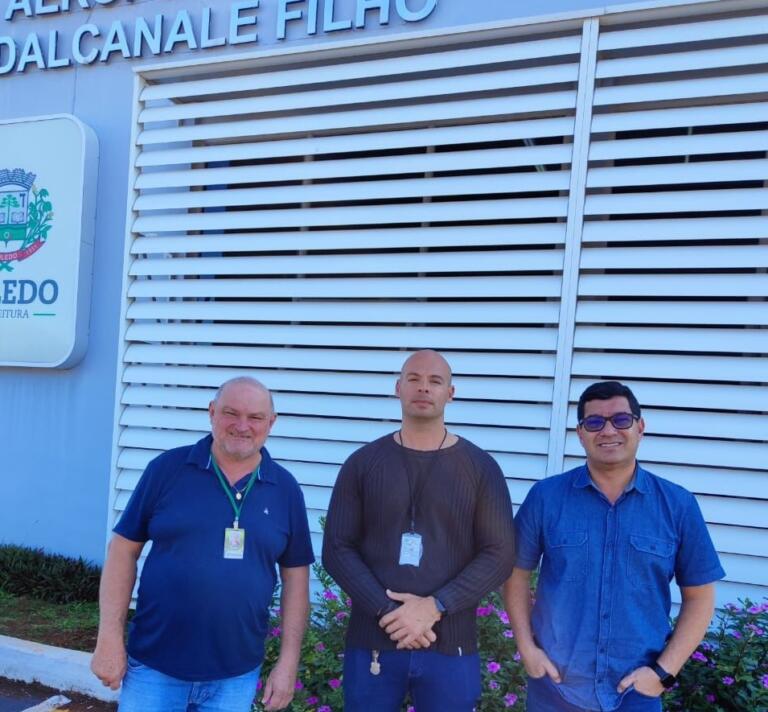 Comitiva rondonense se reúne com responsáveis pelo aeroporto de Toledo