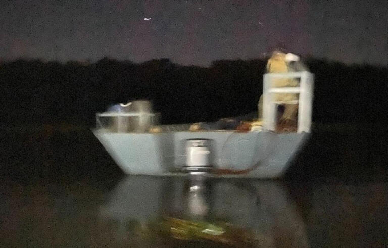 Embarcação com carregamento ilícito avaliado em R$ 700 mil é apreendida em Mercedes