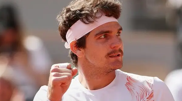 Thiago Wild vence argentino e está na 3ª rodada de Roland Garros