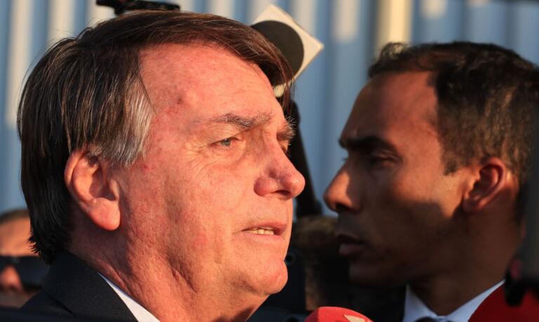 Bolsonaro só poderá disputar eleição oito anos após cumprir pena