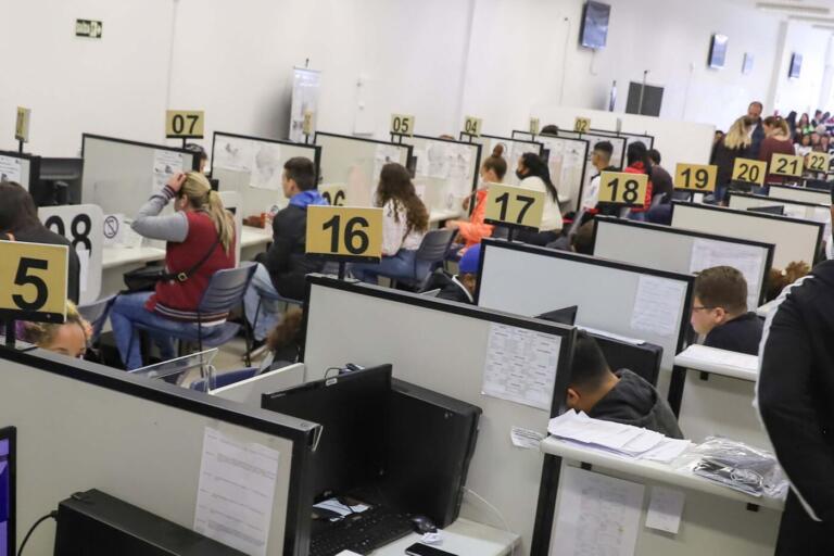 Com 14,7 mil vagas, Agências do Trabalhador ofertam oportunidades em todo Estado