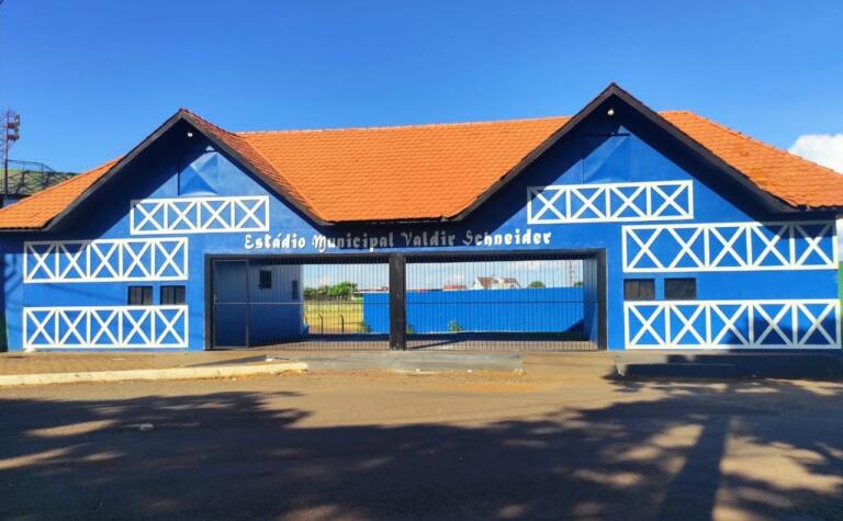 Iniciada a preparação do palco para os shows da Expo Rondon 2023