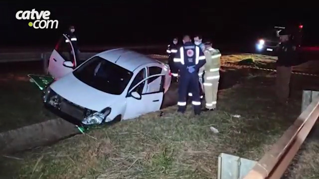 Ladrão rouba carro e morre em confronto com a PM na BR-467