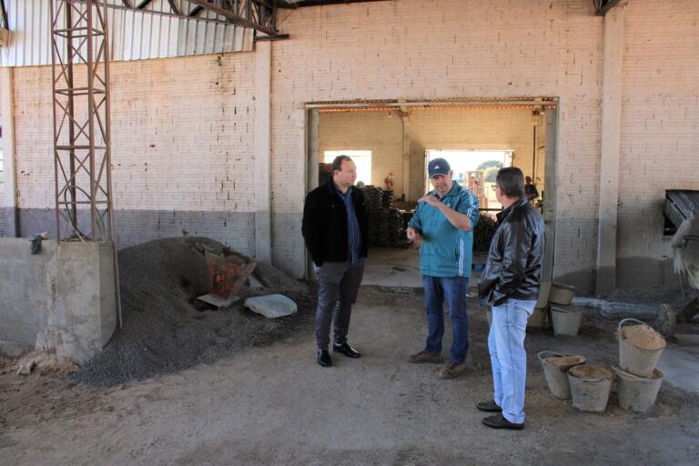 Empresa expande negócios e gera novos empregos em Mercedes com nova concessão de barracão