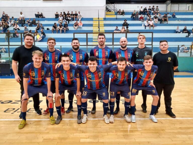 G7 Barber Club/Avance Esportes/Tintas Rondon estreia com vitória no Municipal