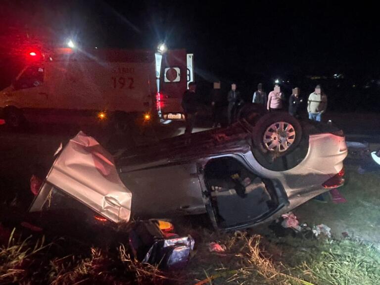 Mulher fica ferida após capotar veículo na  BR-163 entre Marechal Rondon e Toledo