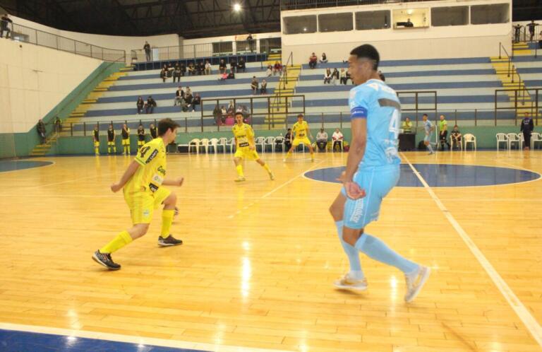 AACC é superada pelo Foz Cataratas no Paranaense sub-20