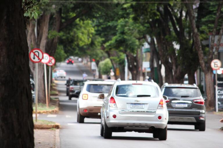 Imagens de câmeras de trânsito podem ser usadas para multar motoristas, mas vias precisam estar sinalizadas