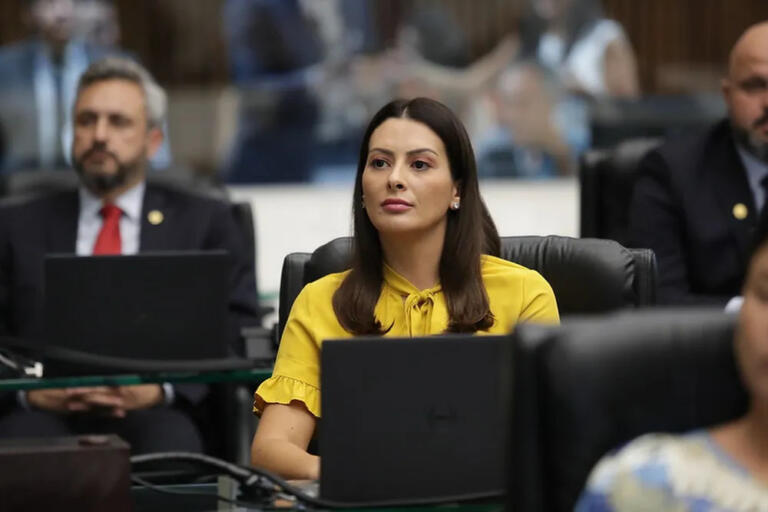 Alep atende deputada e mudará expediente em jogos do Brasil na Copa do Mundo feminina