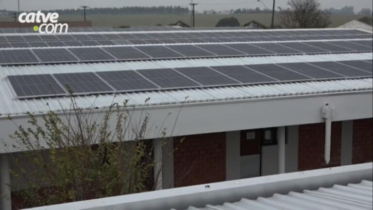 Unioeste de Foz do Iguaçu começa a gerar energia fotovoltaica