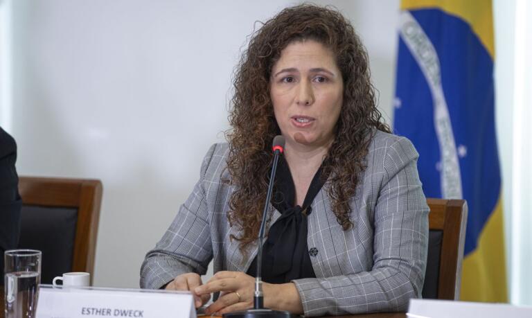 Governo autoriza preencher mais de três mil vagas no serviço público