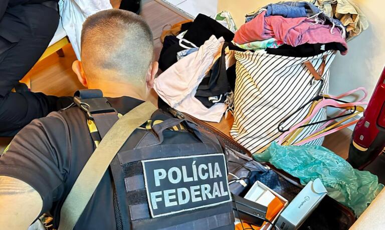 Polícia Federal faz operação contra fraudes no pagamento de auxílio emergencial
