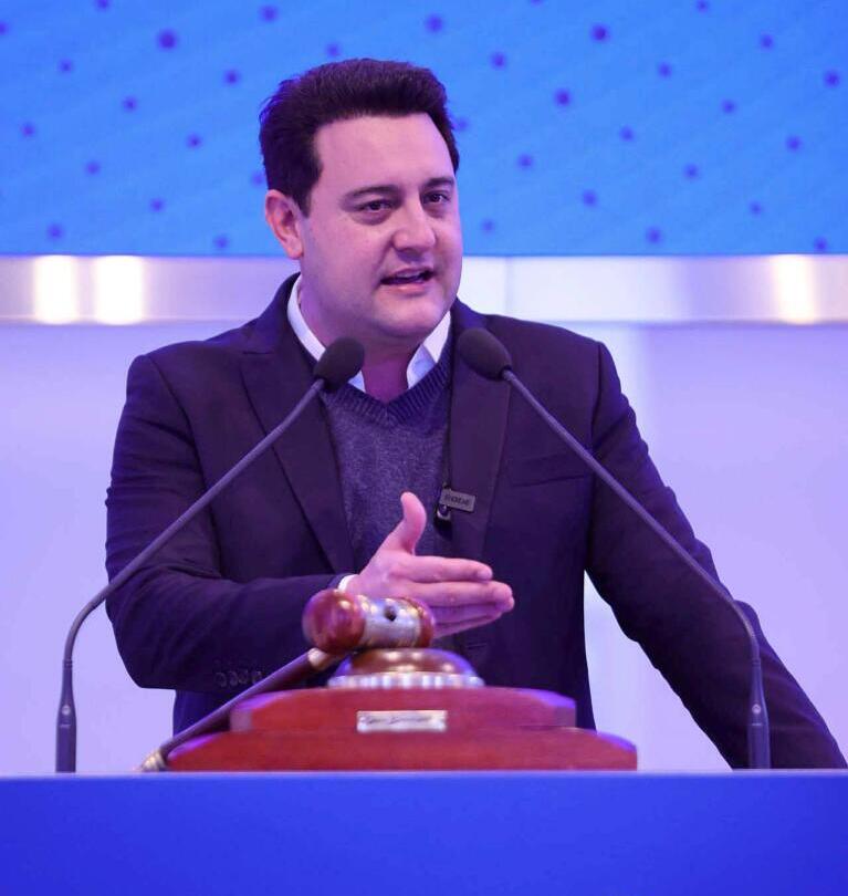 75% dos paranaenses aprovam gestão de Ratinho Junior na saúde