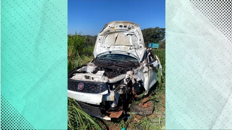 Carro capota e duas pessoas ficam feridas em Palotina