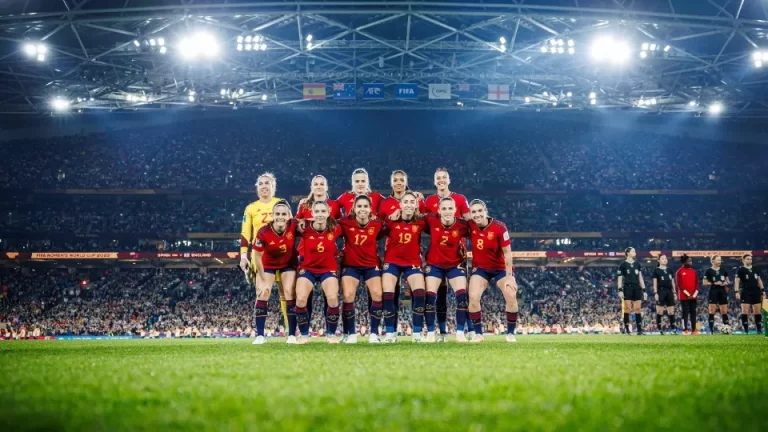 Espanha supera Inglaterra e é campeã da Copa do Mundo Feminina