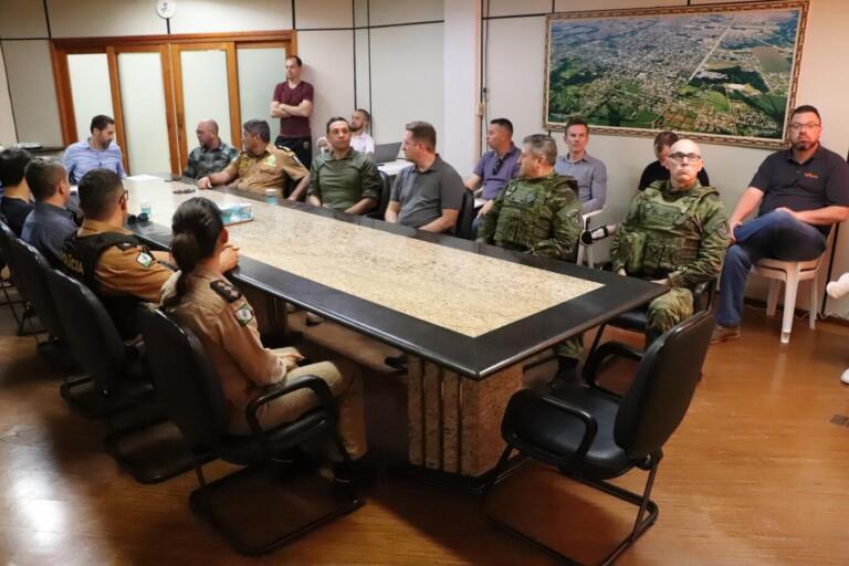 Secretário estadual de Segurança e comandante da PM se reúnem com prefeito de Marechal Rondon