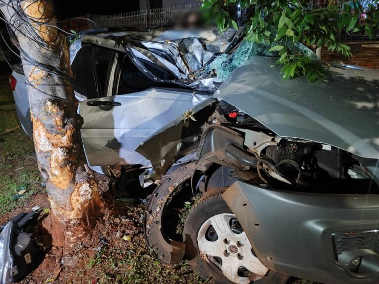 Carro em fuga se envolve em grave acidente em Toledo