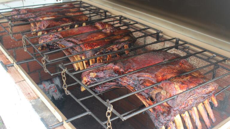 Vendas de costelões para a Festa de Mercedes começam na segunda-feira