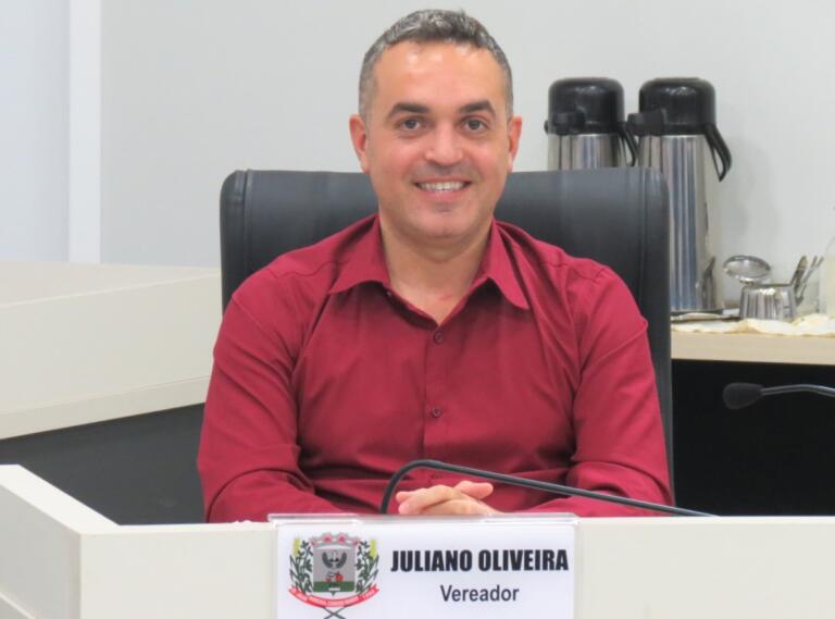 Juliano Oliveira solicita placas de sinalização em obra na estrada da Linha São Carlos