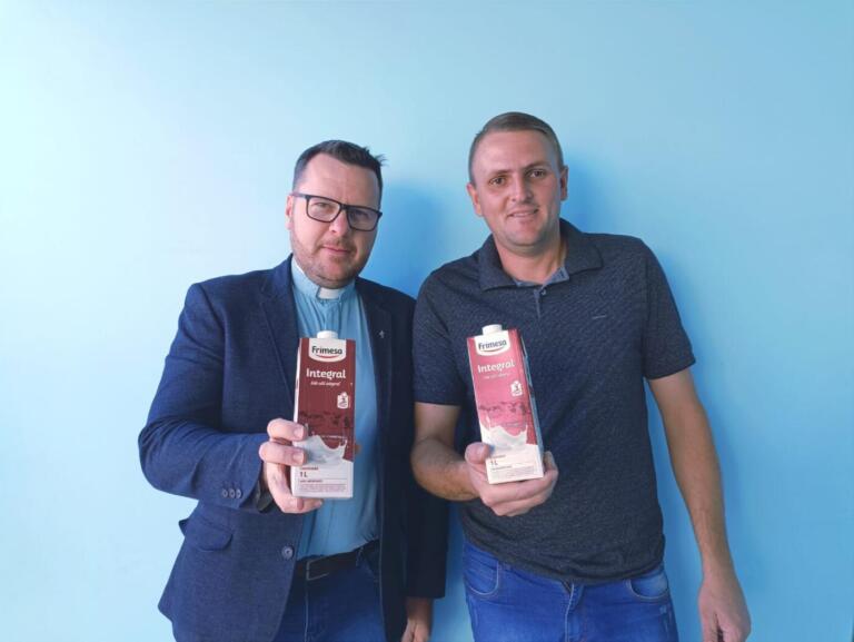 Igreja Cristo É Vida e Escoteiros Harpia realizam campanha de arrecadação de leite em Marechal Rondon