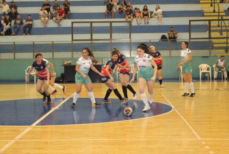 União Design e Bodão empatam no Municipal Feminino; Jaclani se garante na final