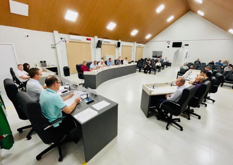 Aprovado projeto que altera lei sobre placas informativas em obras públicas de Marechal Rondon