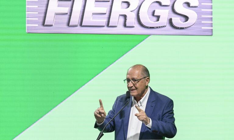 Alckmin: percentual de álcool na gasolina pode aumentar para 30%