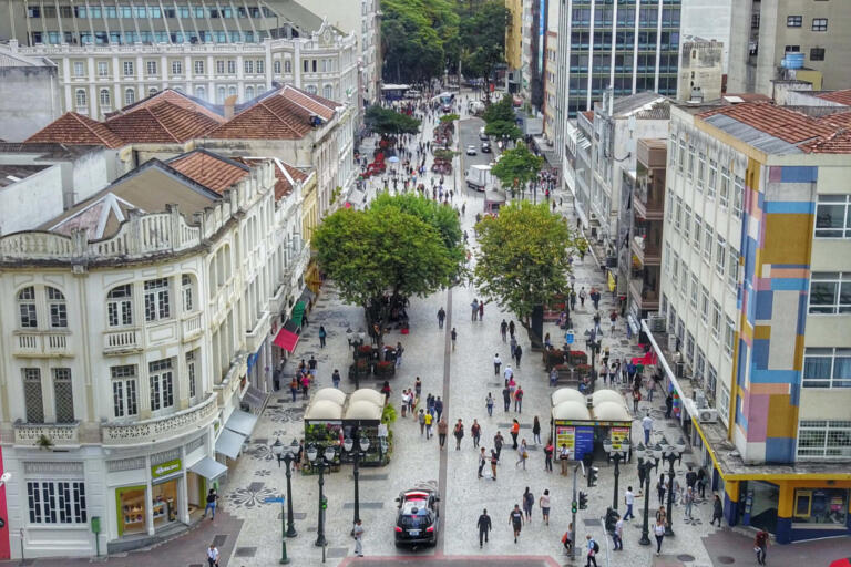Paraná alcança saldo de 78 mil novas empresas registradas na Junta Comercial em 2023