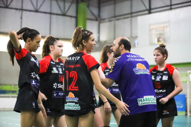 Sub-14 do Martin Luther fica em 2º lugar na etapa de abertura do Paranaense; sub-16 é sexto