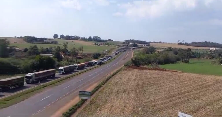 Filas longas se formaram na BR-163 em Marechal Rondon nesta quinta-feira