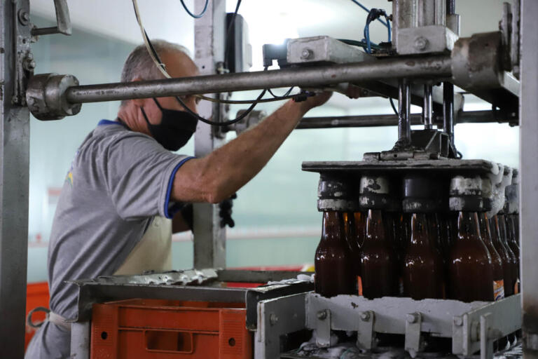 Paraná é o 3º Estado com maior taxa de empregados com carteira assinada do país