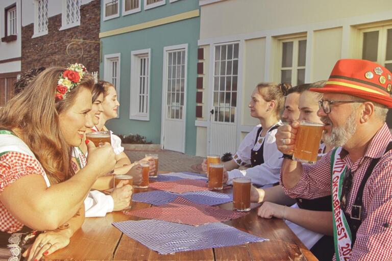 Oktoberfest 2023 será lançada neste sábado com extensa programação