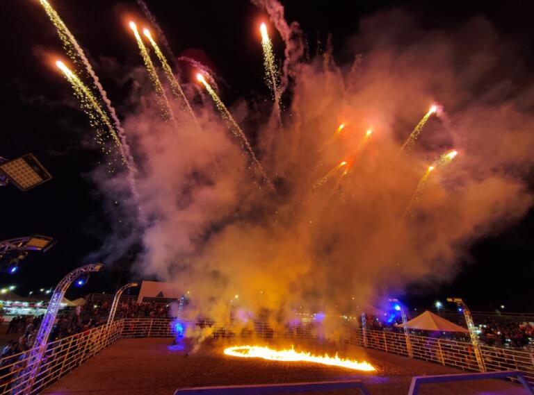 Atrações do 30º aniversário de Entre Rios do Oeste continuam neste domingo