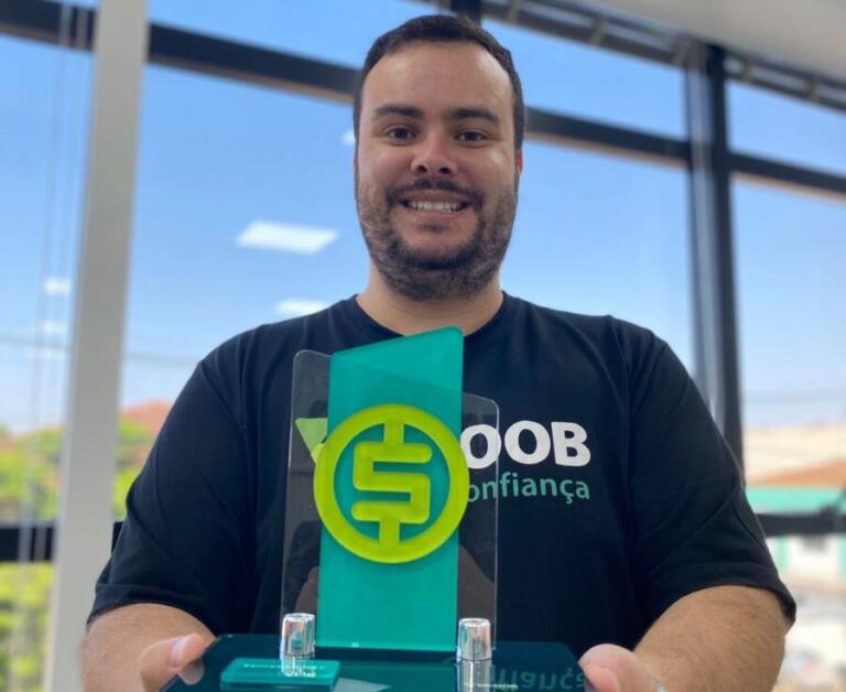 Sicoob Confiança recebe reconhecimento nacional pela Semana ENEF 2023