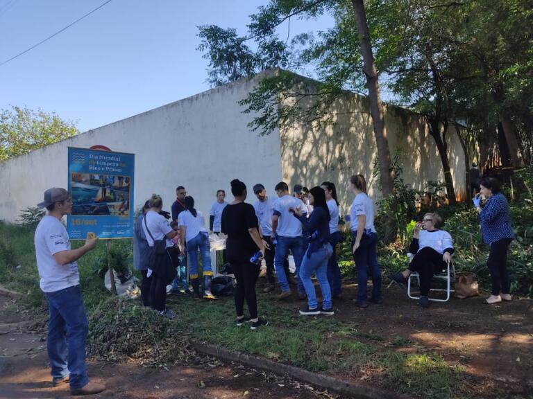 Sesc Marechal realiza mobilização de limpeza e conservação no Bosque dos Pioneiros