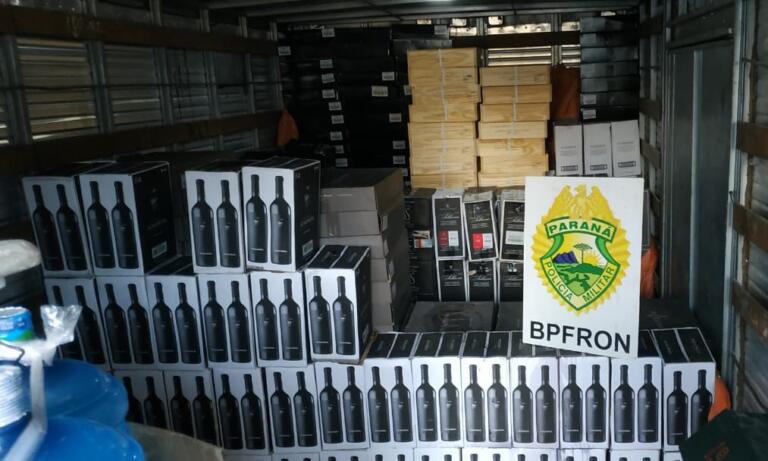 BPFron apreende caminhão carregado com 3 mil garrafas de vinho argentino