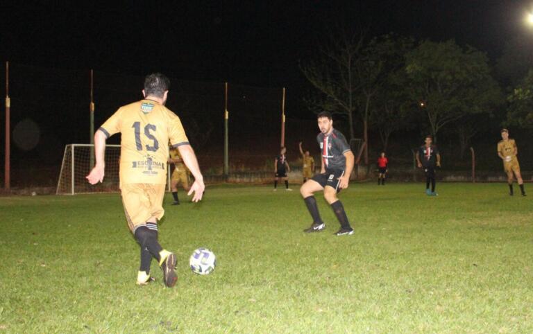 Municipal de Suíço Livre tem estreia de mais seis equipes