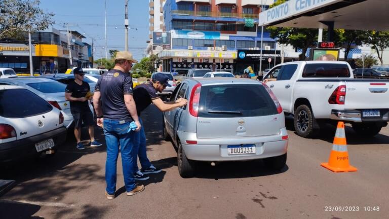 Rotary 25 de Julho realiza blitz educativa na Semana Nacional do Trânsito